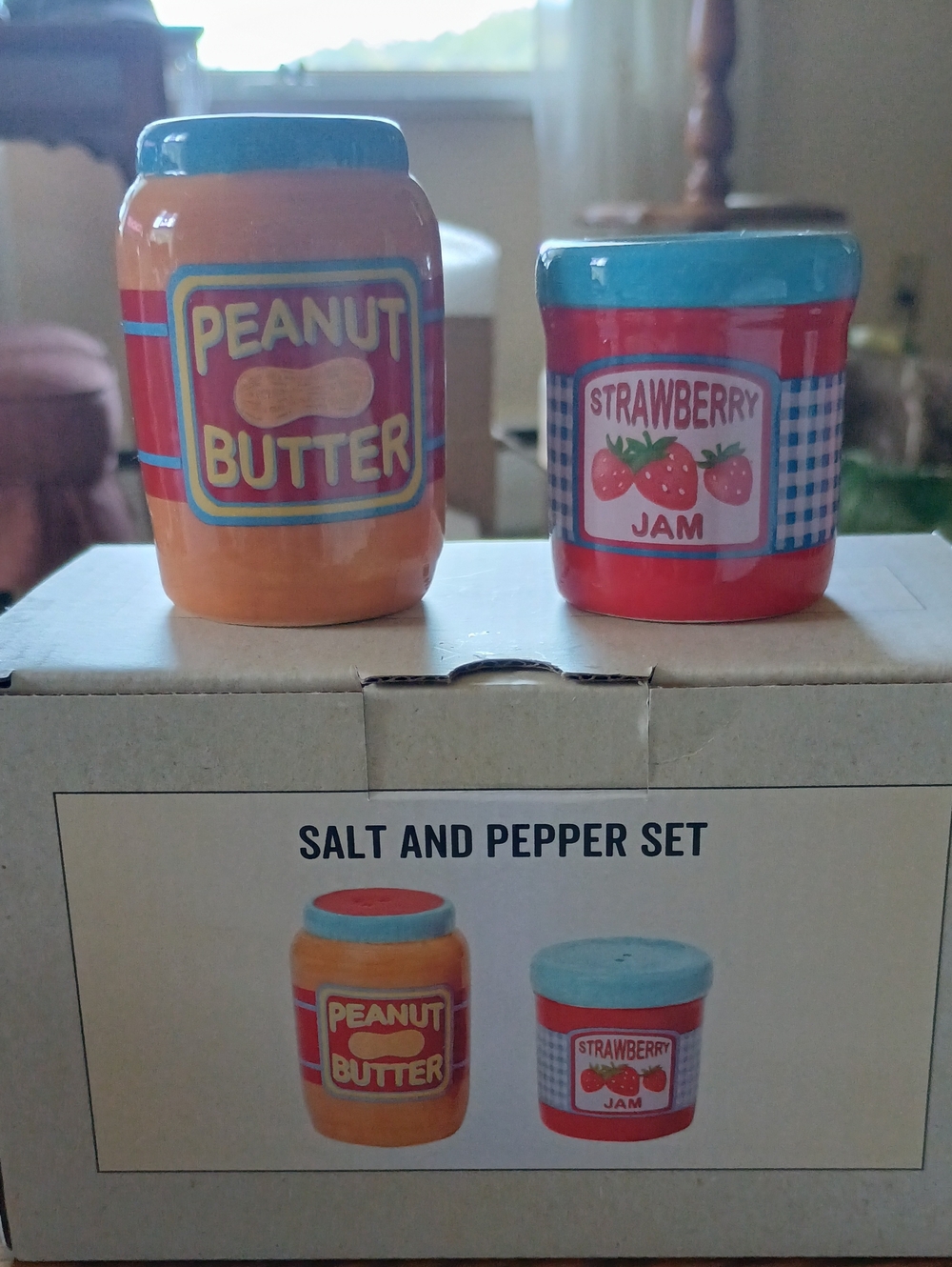 Cracker Barrel Exclusive VIRAL Peanut Butter Strawberry Jam Salt Pepper Shaker